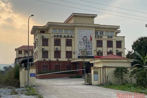 Khởi tố Cục trưởng Cục Quản lý thị trường tại Ninh Bình