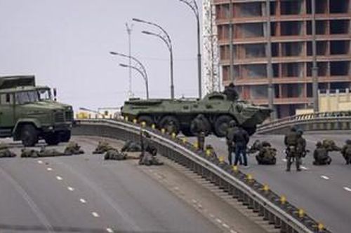 Diễn biến chính chiến sự tại Ukraine: Giao tranh đường phố nổ ra ác liệt