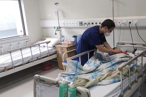 Gia tăng trẻ em mắc COVID-19: Những lưu ý khi điều trị tại nhà