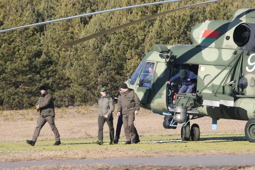 Phái đoàn Ukraine đến biên giới để đàm phán với Nga