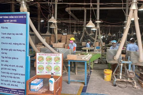 Quảng Ngãi yêu cầu doanh nghiệp thực hiện sản xuất gắn liền với an toàn phòng, chống dịch