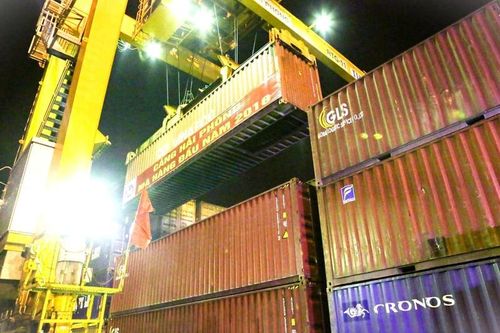 Gói hỗ trợ tài khóa 350.000 tỷ sẽ kích hoạt 'ngôi sao hy vọng'