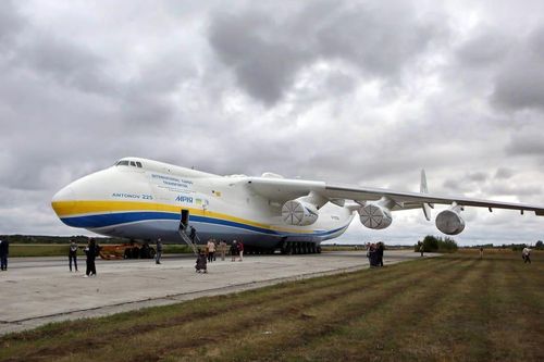Ngoại trưởng Ukraine: Máy bay lớn nhất thế giới đã bị phá hủy
