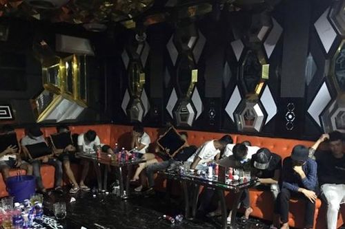 39 nam, nữ 'dính' ma túy trong quán hát karaoke