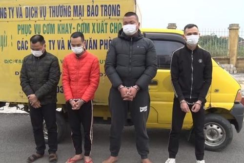 Bắt 4 đối tượng 'bắt cóc' người vay lãi nặng, ép viết giấy bán ô tô, giấy vay nợ