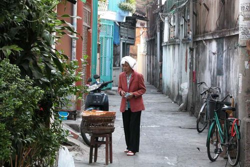Sống trong hẻm phố