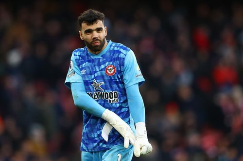 Dàn cầu thủ chơi hay nhất vòng 27 Premier League