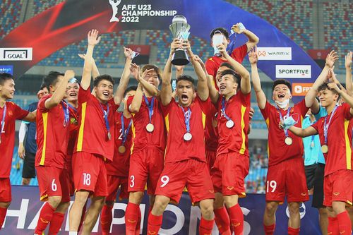 Bóng đá Việt Nam vượt Thái Lan 2 lần trong đầu năm 2022