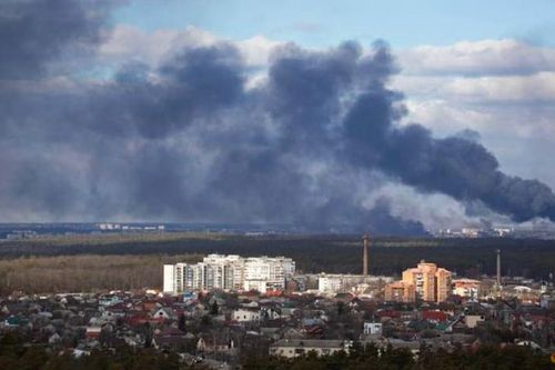 Đại sứ Ukraine tố Nga thả 'bom cha', giục Mỹ lập vùng cấm bay