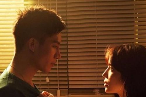 Lyly khẽ trách 'người ta thương anh vậy mà sao chẳng biết', Anh Tú ngay lập tức xuất hiện