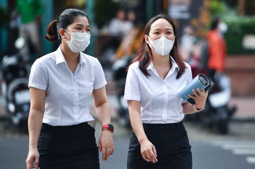 Ca mắc mới tăng cao, số lượng bệnh nhân tử vong đang được kiểm soát