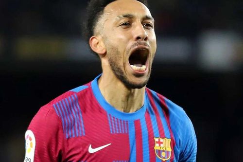 Aubameyang trở lại ngoạn mục