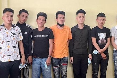 Bắt 11 đối tượng trong vụ nổ súng trên đường phố