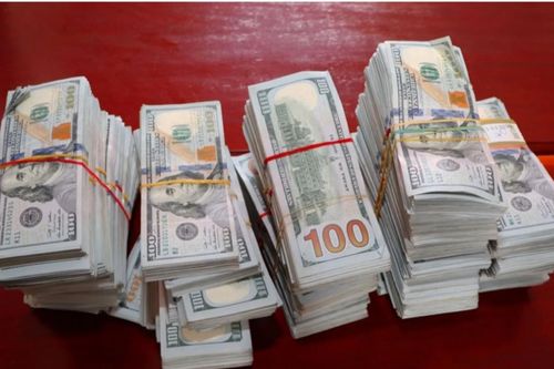 Kỳ 2: Một ngày vận chuyển lậu 10 triệu USD, 200 kg vàng