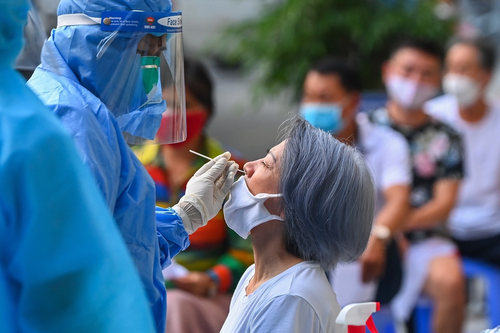 F0 nhiều nơi hơn 1.000 ca/ngày, tiêm vaccine Pfizer cho trẻ 5-11 tuổi liều 0,2ml