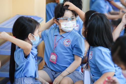 Phụ huynh TP.HCM chuẩn bị cho trẻ 5-11 tuổi tiêm vaccine