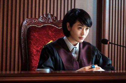 Sự trở lại chưa trọn vẹn của Kim Hye Soo trong 'Tòa án vị thành niên'