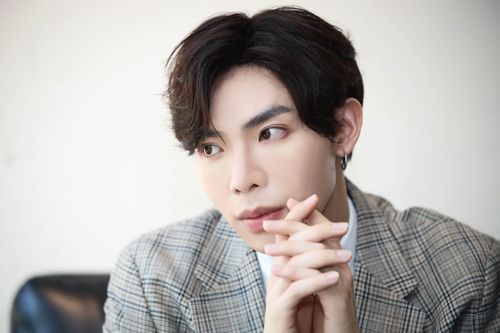 Erik: 'Muốn giải nghệ khi khán giả chê hát như bị nghẹt mũi'