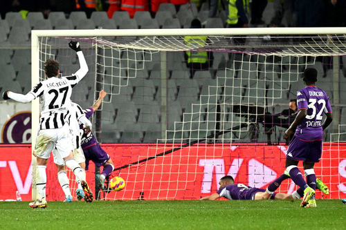 Fiorentina 0-1 Juve: Lợi thế mong manh