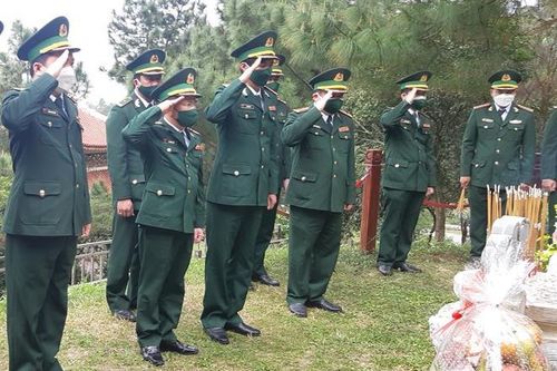 BĐBP Quảng Bình tri ân các Anh hùng liệt sỹ và viếng mộ Đại tướng Võ Nguyên Giáp