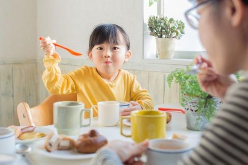 10 thói quen trẻ phải được cha mẹ rèn từ nhỏ, chờ đến lớn mới dạy thì đã muộn