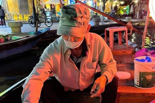 Nhiều thông tin sai về vụ cụ ông chèo thuyền ở Hội An