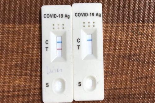 Nhiều người lạm dụng kit test Covid-19 khi đã 2 vạch