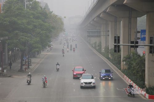 Phố xao xác vắng bóng người, 'thương lắm, nhanh khỏe Hà Nội ơi'