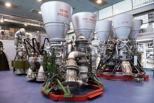 Nga tuyên bố ngừng cung cấp động cơ tên lửa cho Mỹ
