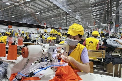 Vì sao Nghệ An chưa giải được 'bài toán' nguyên, phụ liệu cho ngành dệt may