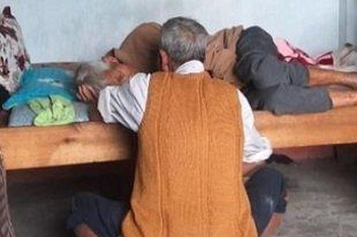 Hàng xóm nói về cụ ông 93 tuổi đánh chết vợ 89 tuổi