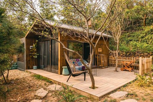 Đại gia chi nửa tỷ xây nhà gỗ nghỉ dưỡng giữa Hà thành