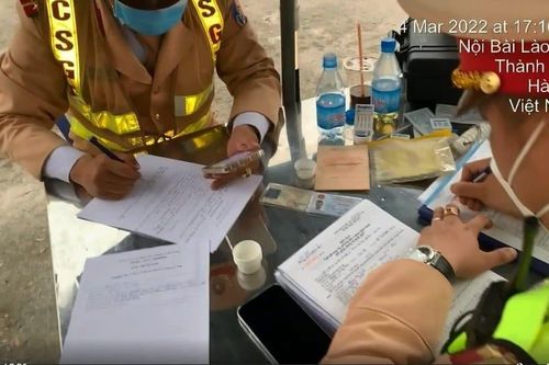 Tài xế dương tính với ma túy phân trần do... dùng thuốc chống Covid – 19