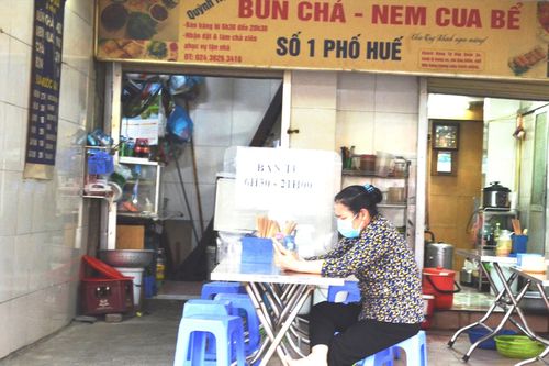 Hàng quán Hà Nội: Liêu xiêu vì COVID
