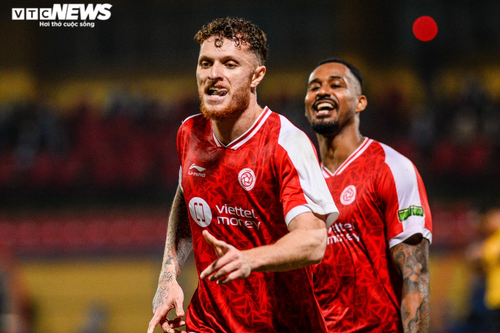 Ngoại binh tỏa sáng, Viettel tạm chiếm ngôi đầu bảng V-League
