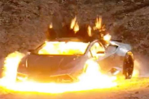 Phá hủy Lamborghini Huracan để tạo NFT