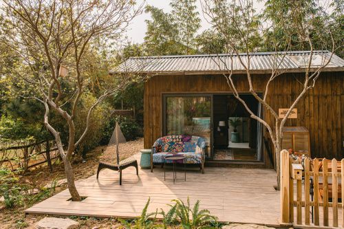 Gia chủ Hà Nội chi nửa tỷ đồng xây nhà gỗ 30 m2 ở ngoại ô