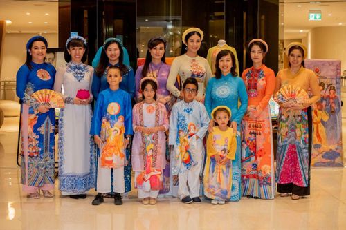 Hoa hậu Ngọc Hân: Đau đáu nỗi niềm mang áo dài truyền thống vươn tầm thế giới