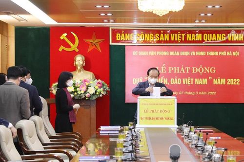 Văn phòng Đoàn ĐB Quốc hội và HĐND TP ủng hộ Quỹ ''Vì biển, đảo Việt Nam''