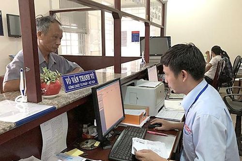 Nhiều 'rào cản' trong đăng ký hộ tịch