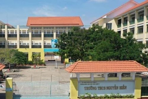 Một học sinh Trường THCS Nguyễn Hiền đi khỏi nhà gần nữa tháng không về