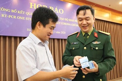 Bắt 2 sỹ quan Học viện Quân y vì liên quan vụ Việt Á