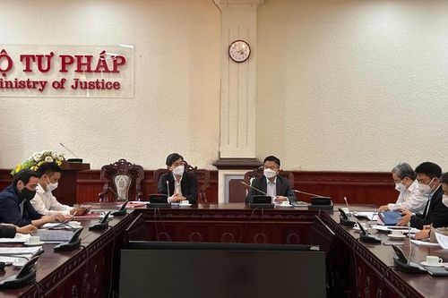 Phát triển ứng dụng dữ liệu quốc gia về dân cư: Khẩn trương giải quyết các vấn đề khó khăn, vướng mắc