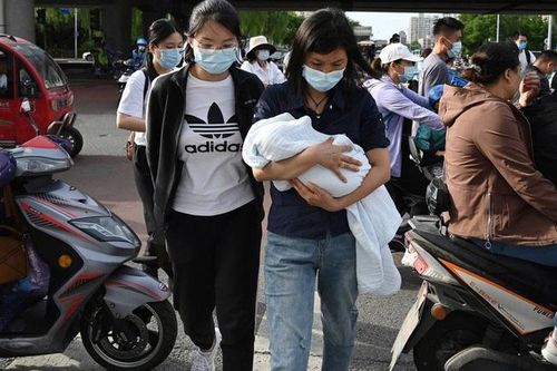 Trung Quốc kêu gọi xã hội có cái nhìn khoan dung với phụ nữ độc thân sinh con