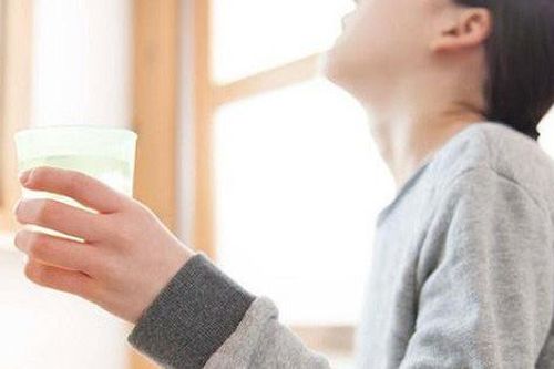 Vệ sinh mũi - miệng - họng đúng cách phòng COVID-19 có dễ?