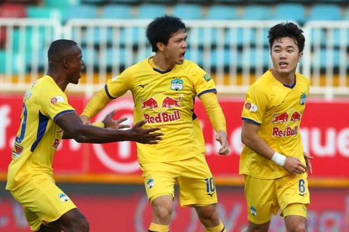 HAGL hòa CLB Viettel trong trận đấu có 4 bàn