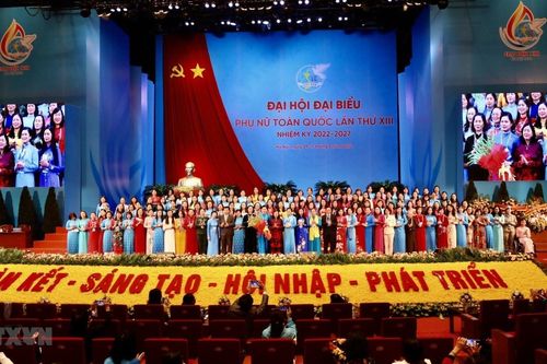 Tô đẹp thêm truyền thống của phụ nữ Việt Nam trong thời kỳ mới