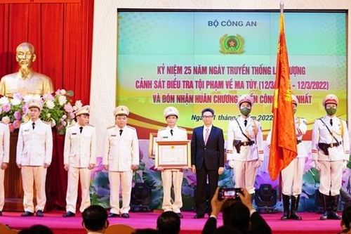 Đấu tranh không khoan nhượng với tội phạm ma túy