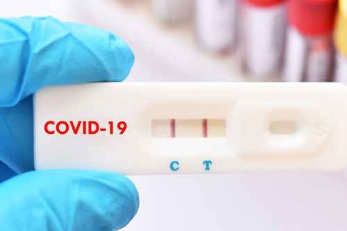 F0 test nhanh: Vì sao người 3 ngày âm tính, người 15 ngày vẫn dương tính?