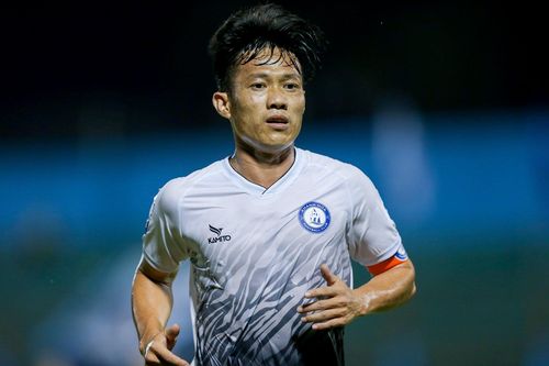Lê Tấn Tài nhạt nhòa trong ngày trở về mái nhà xưa